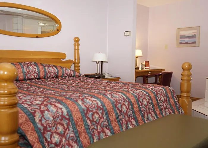 Deluxe King Suite